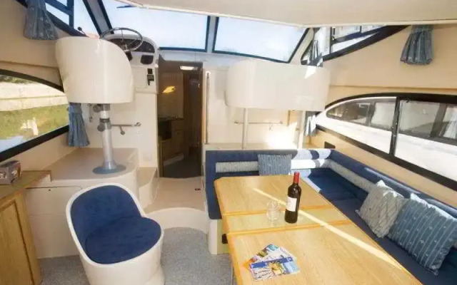 Le Boat Belturbet