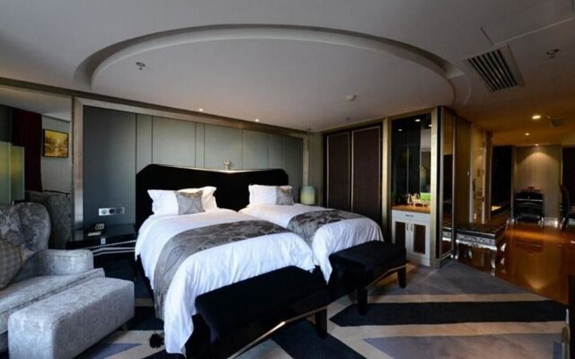 Ramada by Wyndham Luoyang Downtown