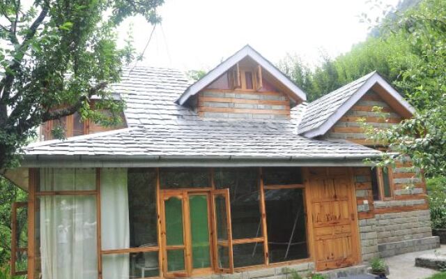 Manali Treehouse Cottages