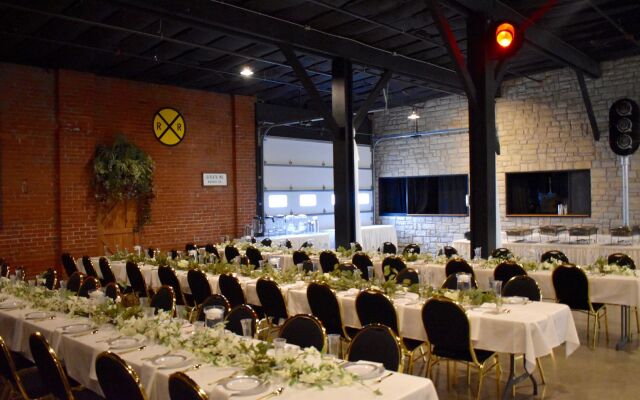 Depot Inn and Suites