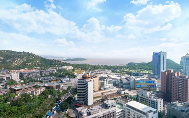 Crowne Plaza Zhuhai City Center by IHG