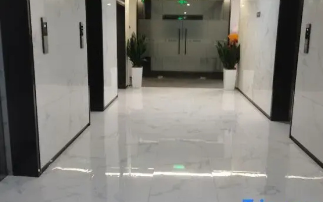 Yujia Homestay (Yuhuangding Suochengli Wanda Plaza Branch)