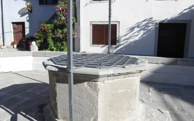 Vela Vrata Hotel