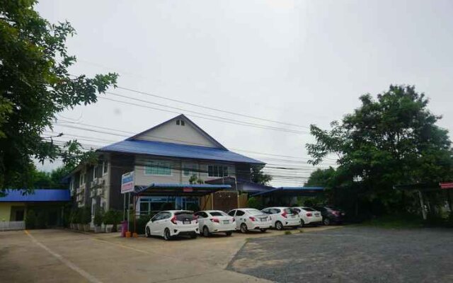 Wetsawat Place Hotel