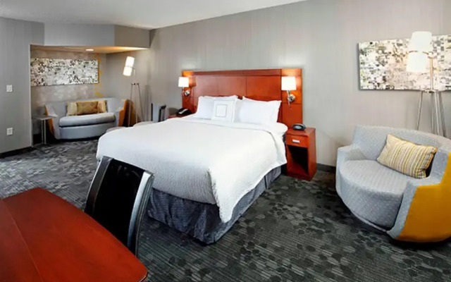 Courtyard by Marriott Akron Stow