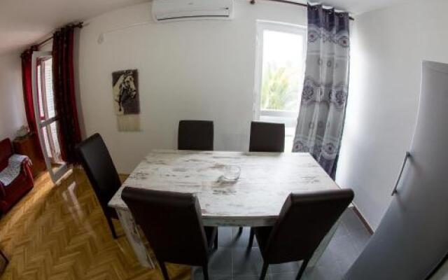 Aleksandar Apartment