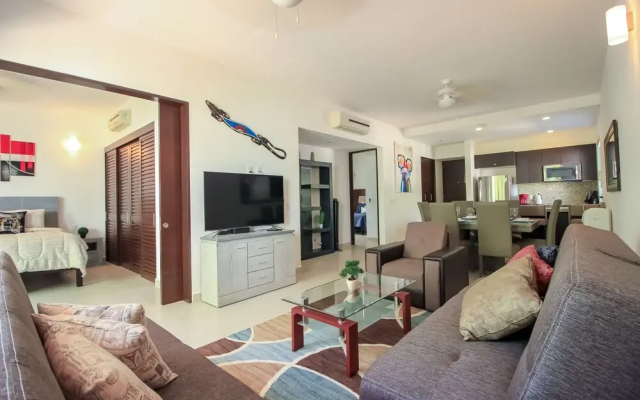 Family 2 BR Condo with Terrace within Golf course