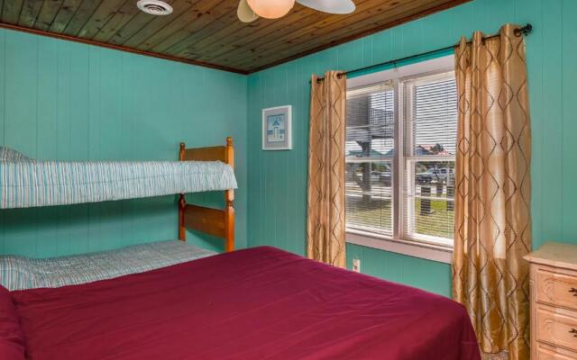 Papas Place by Oak Island Accommodations