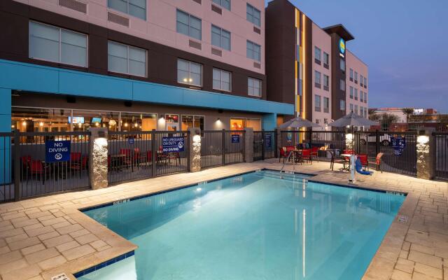 Tru By Hilton Phoenix Glendale Westgate, AZ