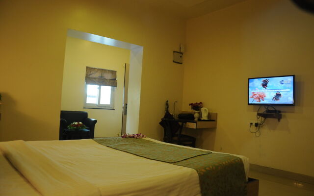 Hotel Madhav International