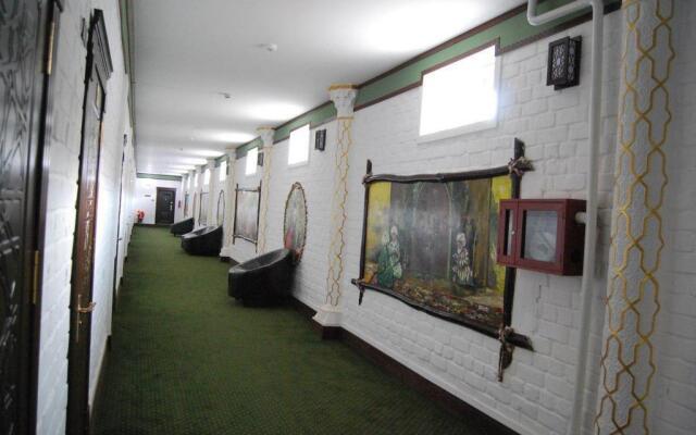 Отель Kesh Palace