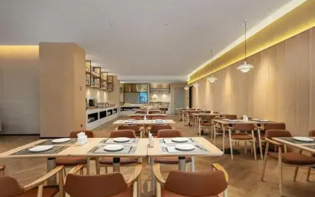 Thistle Court Hotel