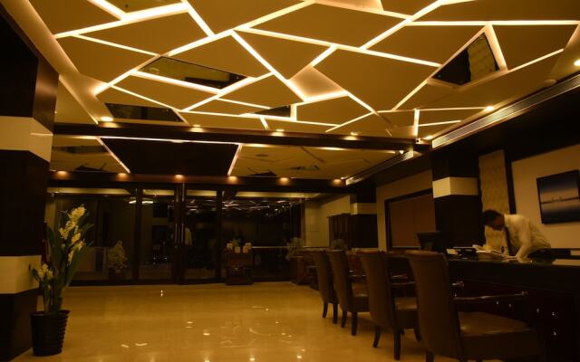 Landmark Hotel