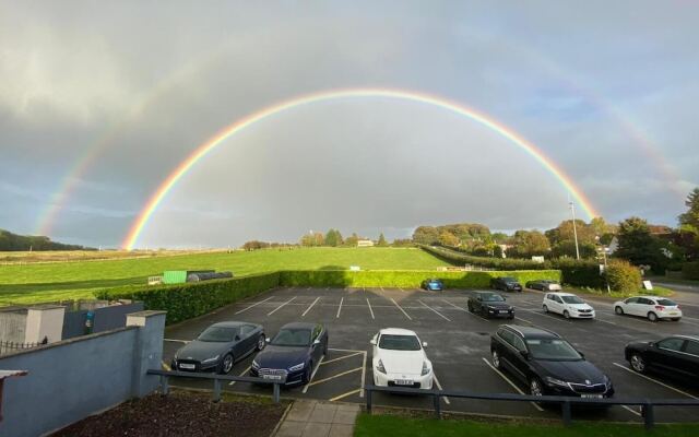The George Carvery & Hotel