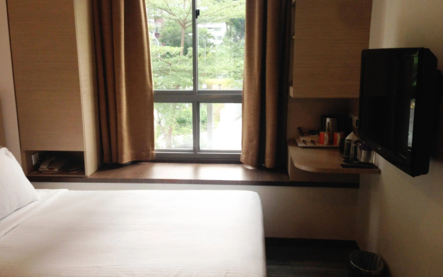 RedDoorz Premium @ Balestier 