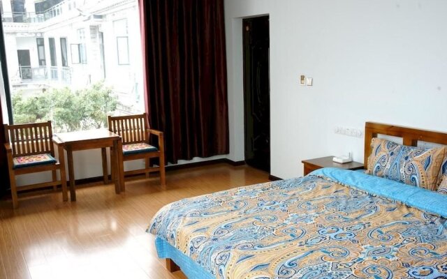 Dali Cityfall Inn