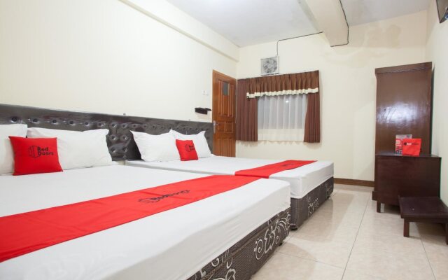 RedDoorz @ Pandanrejo Batu