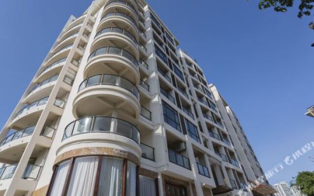 Sanya Summer Coast Beauty Stay