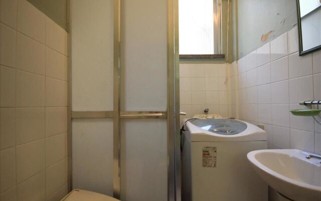Gohouse - Dutra 102