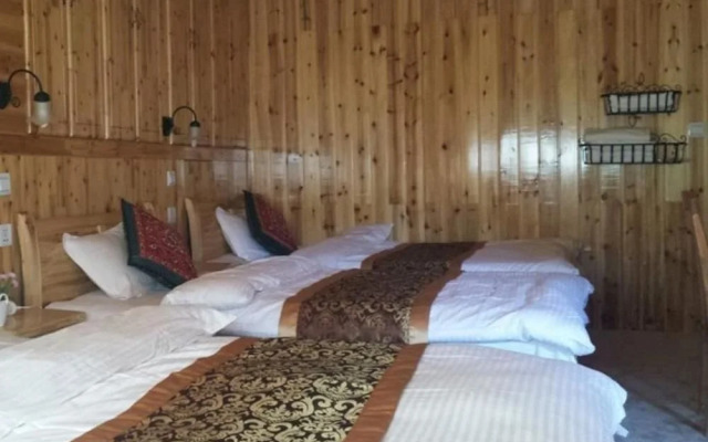 Heshun Ancient Town Huangguoshu Inn