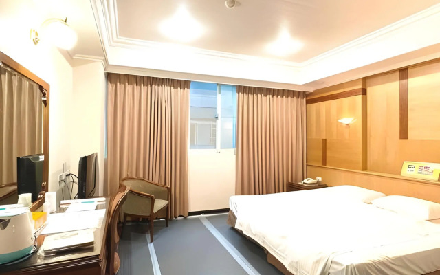 Champion Hotel (Quarantine Hotel)