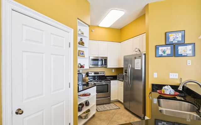 Oceania 907 3 Bedroom Condo by RedAwning