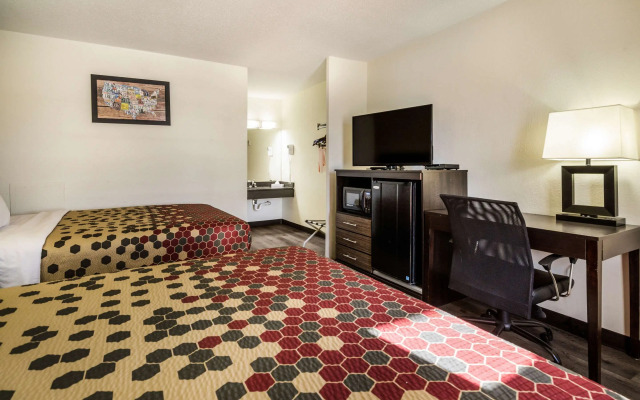 Econo Lodge Glade Springs I-81