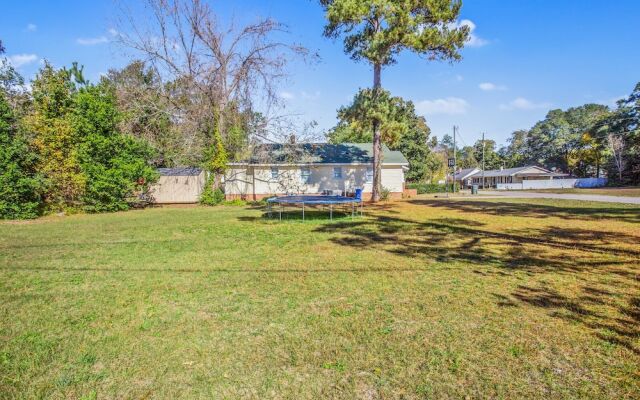 The Broadfoot Bungalow