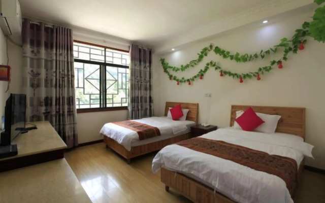 Zhangjiajie Stockaded Village Inn