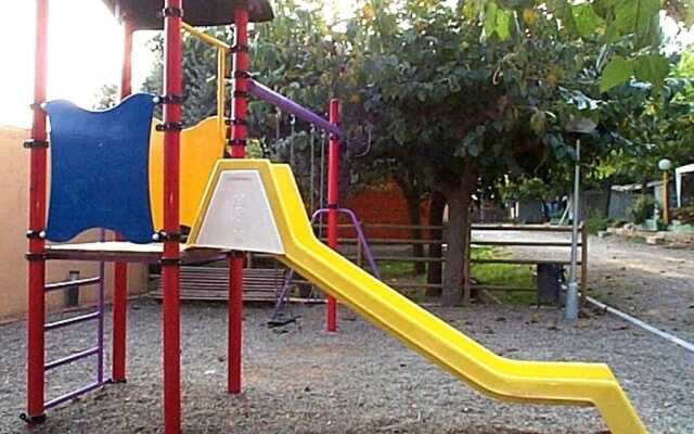 PA Camping La Llosa - Caravan Park