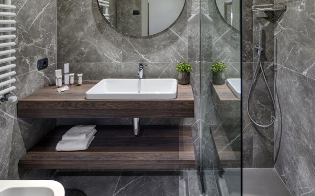 Porta Altinia Suites