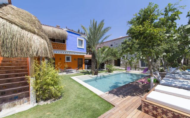 Hay Hotel - Adult Only