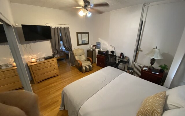 Room-7 Private Room With Jacuzzi, Massag