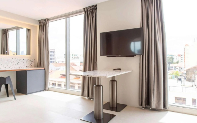 Ibis Budget Singapore Gold