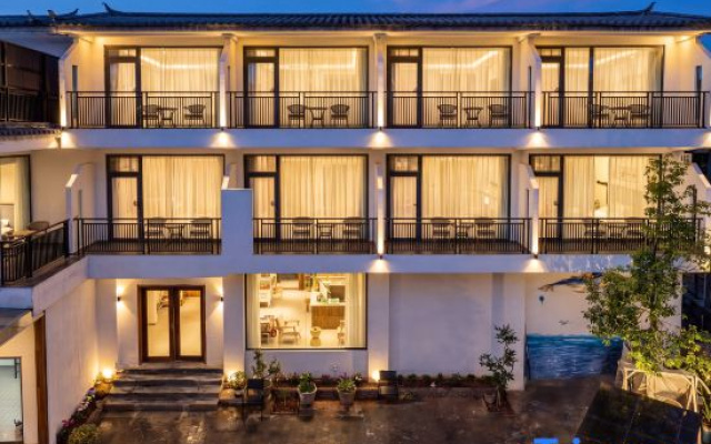 LiAng·Muliju Seaview Garden Homestay (Dali Shuanglang Erhai Branch)