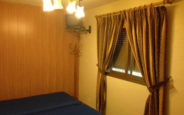 Hostal Delfin Verde