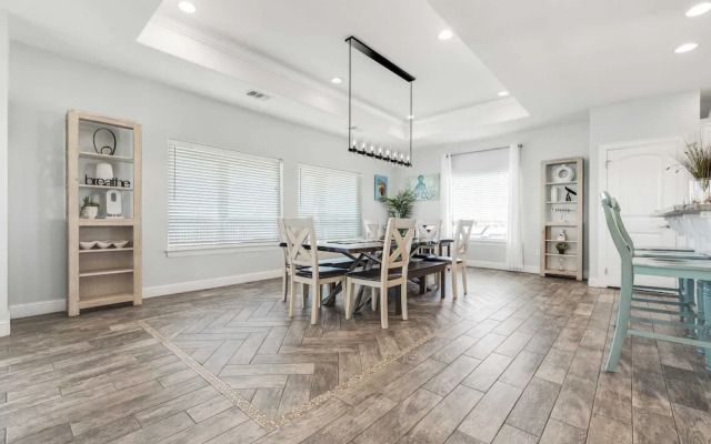 Ocean Views Optional Golf Cart Sleeps 14