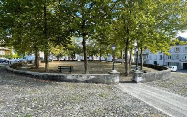 Le Saint Pierre Quartier Historique d'Oloron Sainte Marie