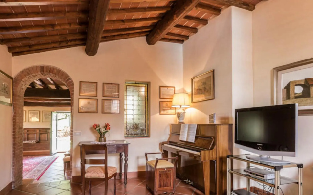 Villa Roncosi Beautiful 15-bed Villa With Jacuzzi-villa Roncosi
