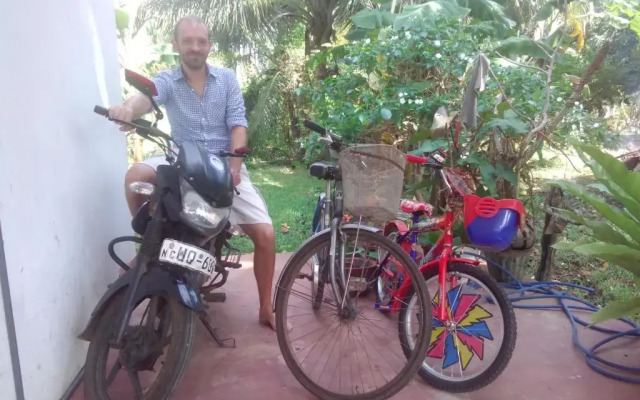 Diyawara Home Stay