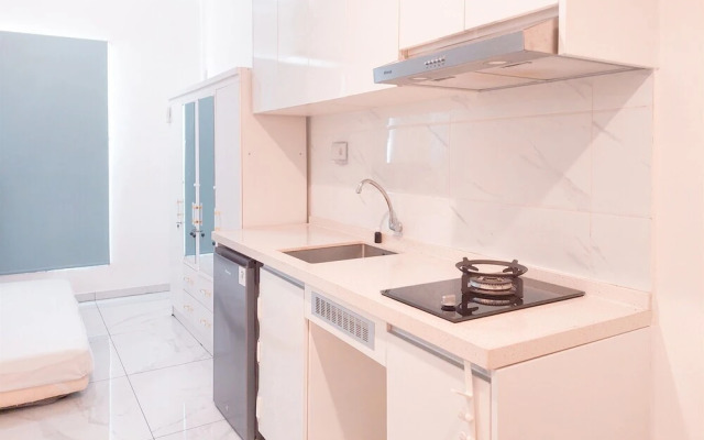 Good And Homey Studio At Sky House Alam Sutera Apartment