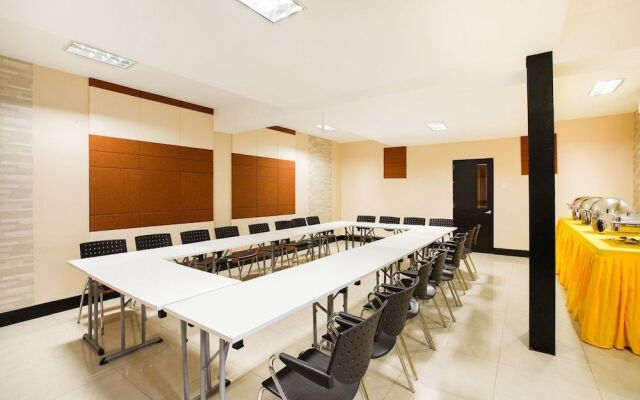 Oyo 244 Driggs Suites