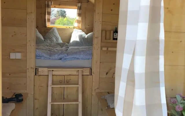 Schlaffass- Schlafen im Weinfass - Campsite