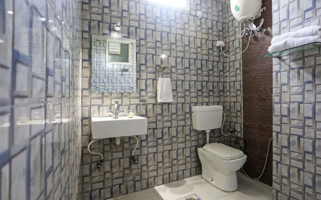 Hotel N.R.Inn by OYO Rooms