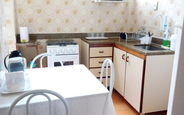 Apartamento 3 Qts Superconfortavel em Itapoã.