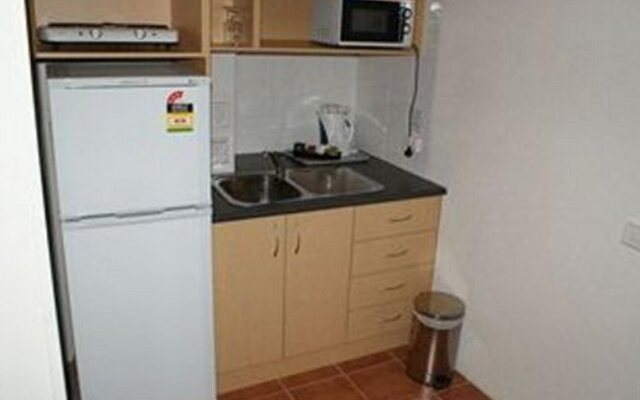 Belconnen Way Hotel Motel and Serviced Apartments