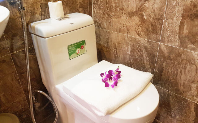 SAZI Erato Hotel - Free Airport & Breakfast