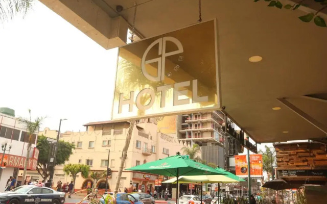 Hotel Grand One Plaza