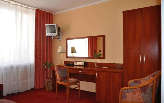 Hotel Płonia