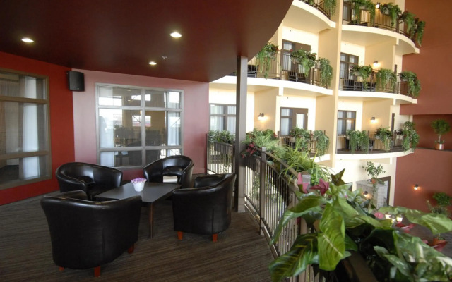 Ambassadeur Hotel